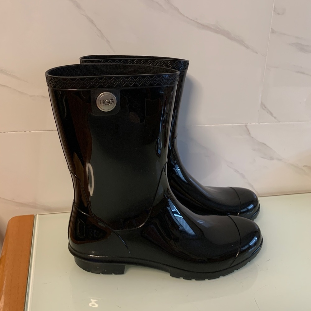 UGG Rainboots